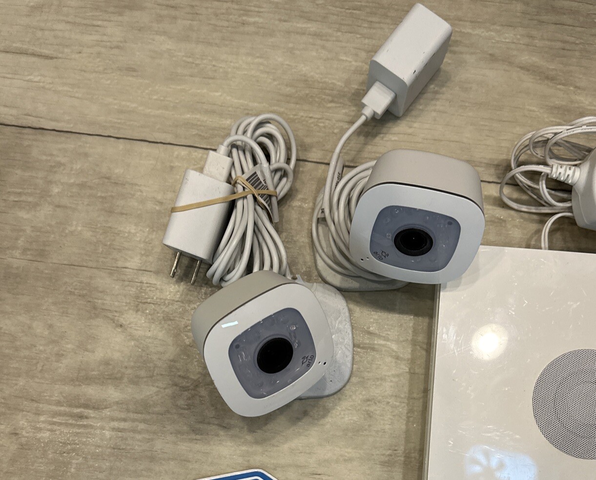 Ring Alarm Home Security Kit 8 Piece Kit Plus 2 Cameras