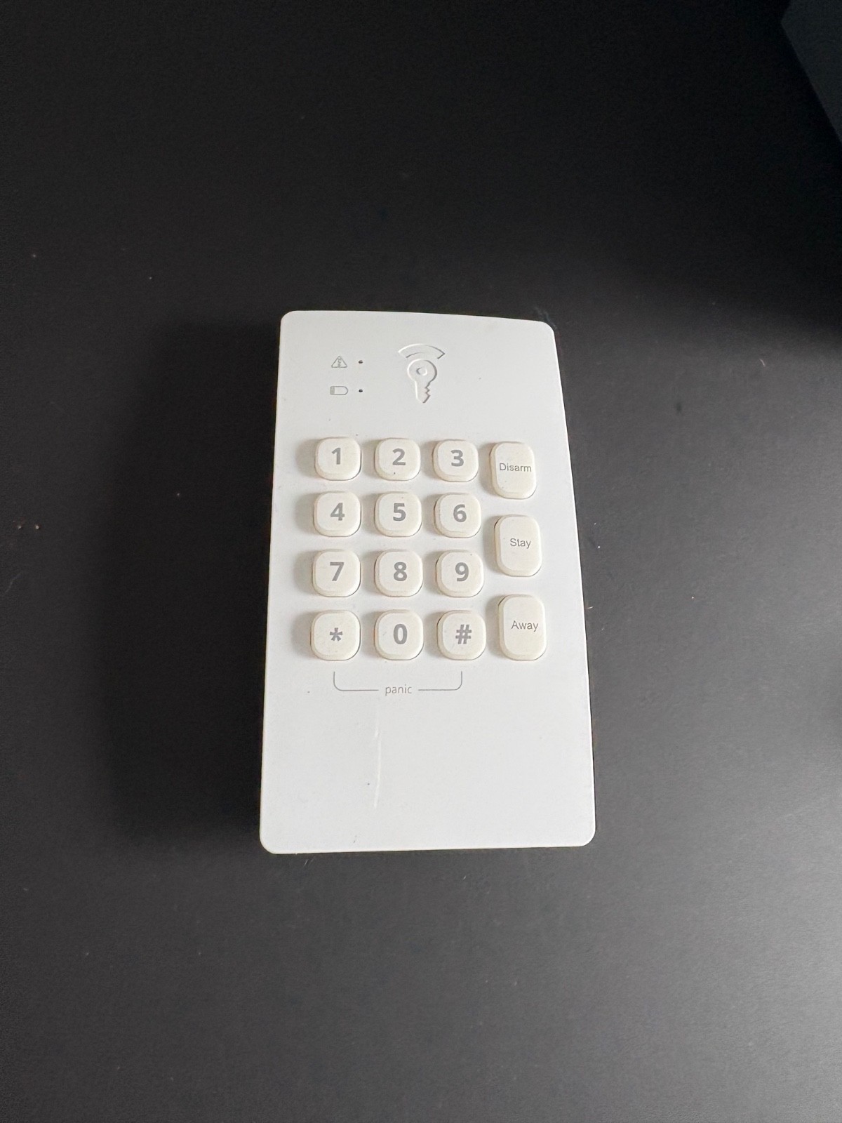 Frontpoint Alarm.com Security System Bundle ADC-V724 ADC-V515 FPHUB1 FPKEY2 RE12