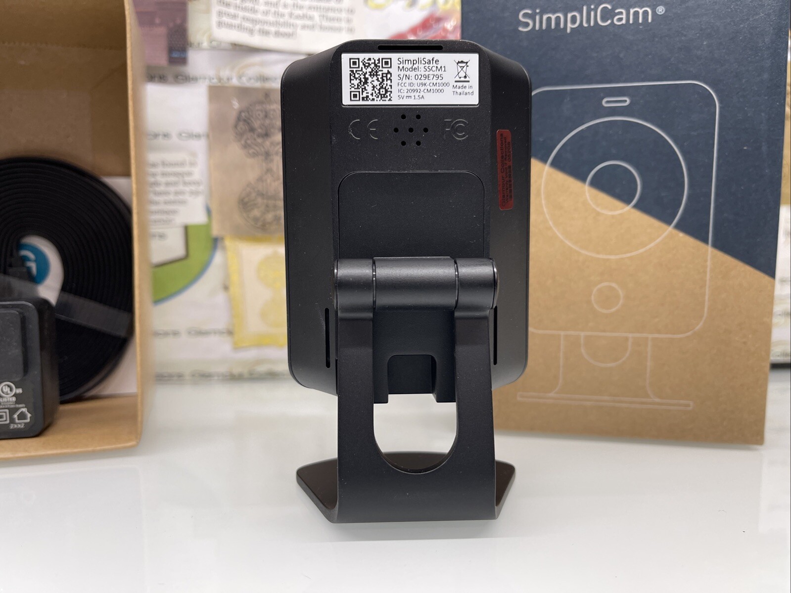SimpliSafe SimpliCam Indoor HD Wi-Fi Security Camera SSCM1 (C1)