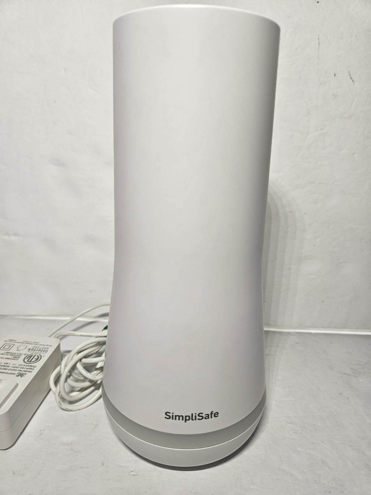SimpliSafe Home Security System Base Station SSBS3 With Keypad SSKP3