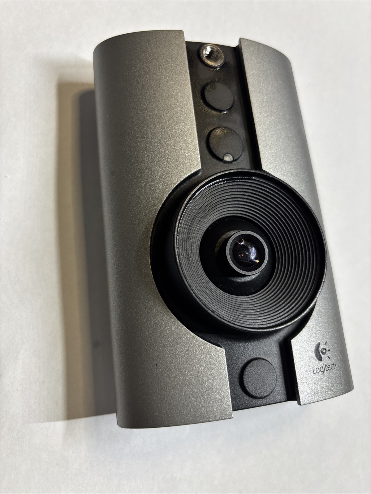 Logitech WiLife CLC-110i Digital Indoor Master Video Security System Camera (B)