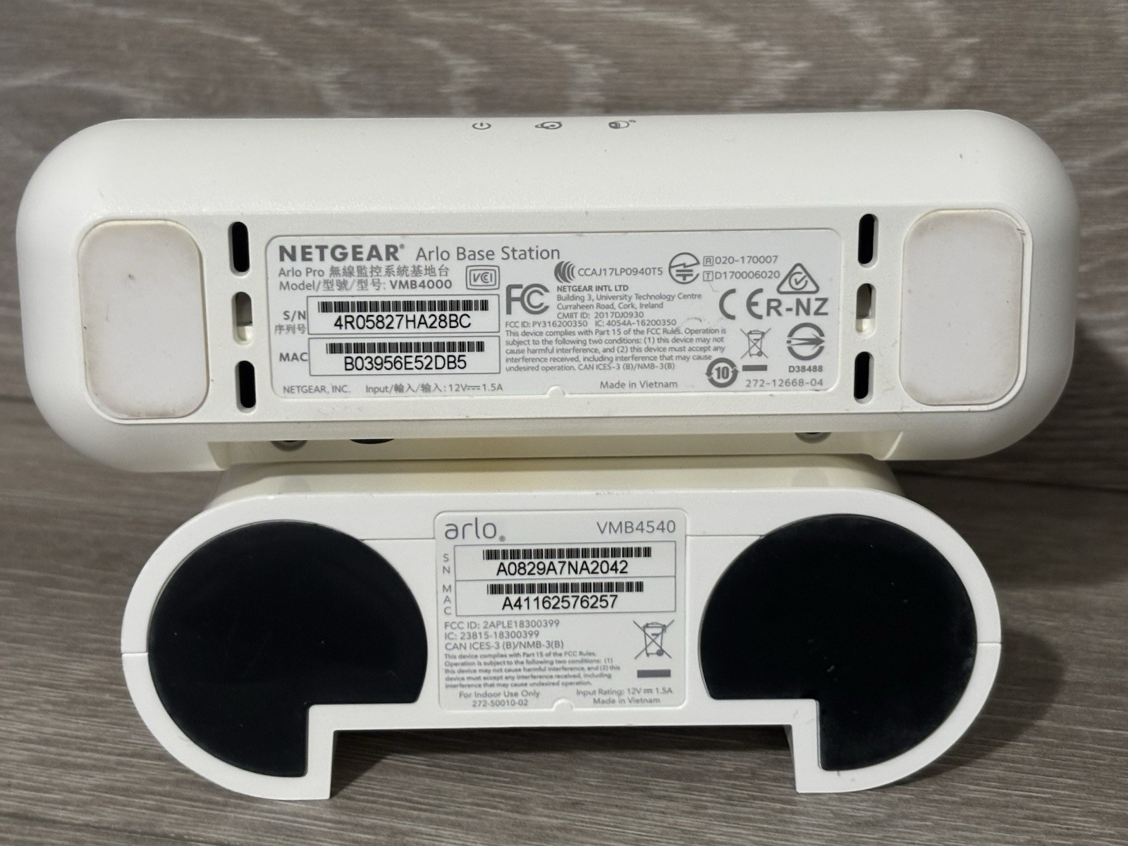 2x NETGEAR Arlo Base Stations VMB40000 VMB4540 and 2 VMC4030P Cameras – AS-IS