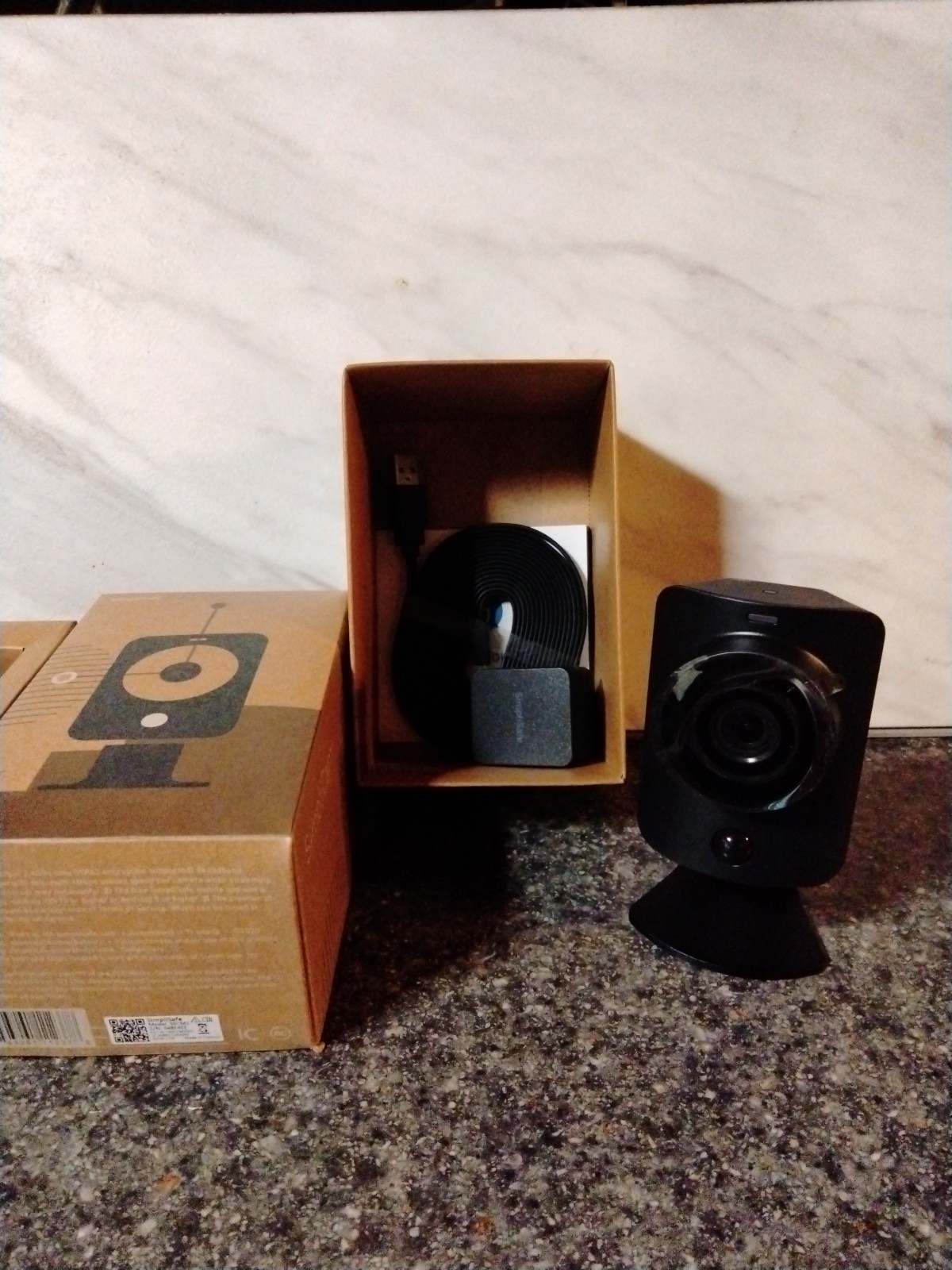 SimpliSafe Simplicam Security HD Camera Model SSCM2. Brand New. Came Unsealed