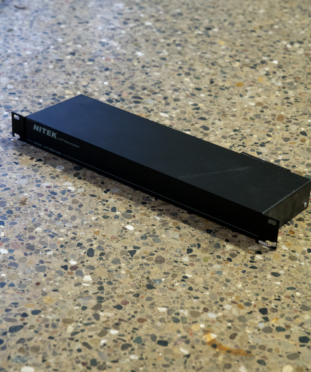 (3) Nitek Twisted Pair Video and Data Systems VH1639 UTP Video Hub