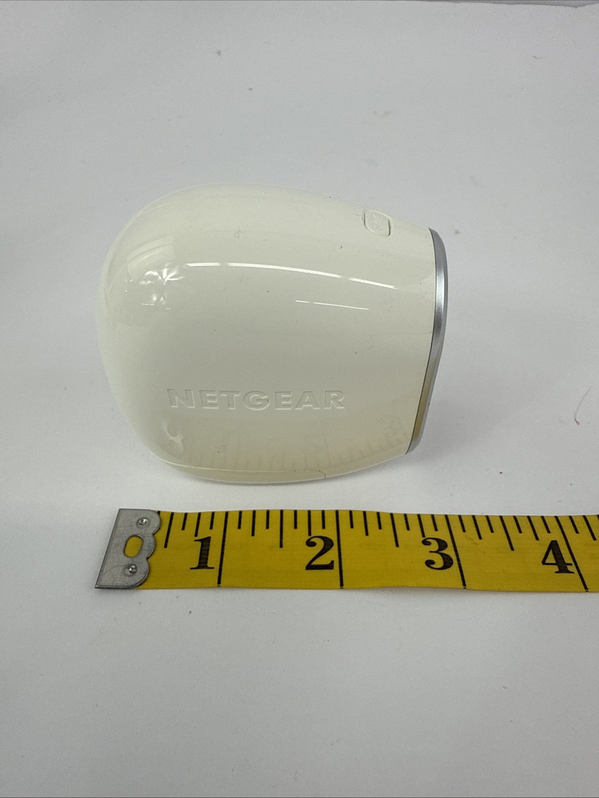 2 NETGEAR ARLO VMC3030 Indoor/Outdoor Security Cameras with Mounts Untested