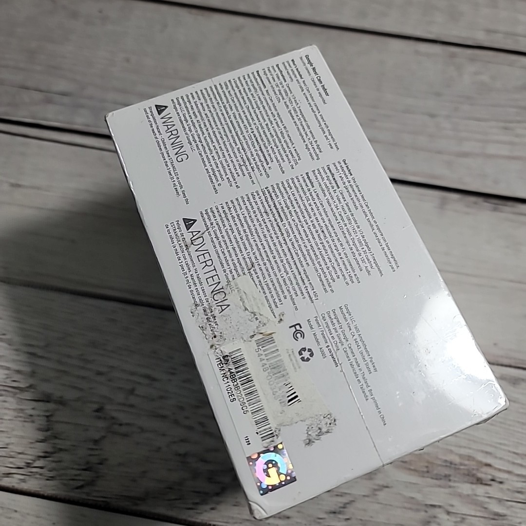Google Nest Cam Indoor Security Plug-in Wi-Fi Camera NC1102ES A0005 New Sealed