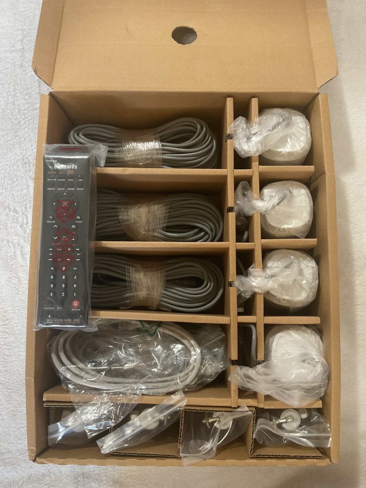 Samsung 4CH Real-Time DVR w/ 4 Hi-Res Cameras 1TB HDD #SDE-3003 New Open Box