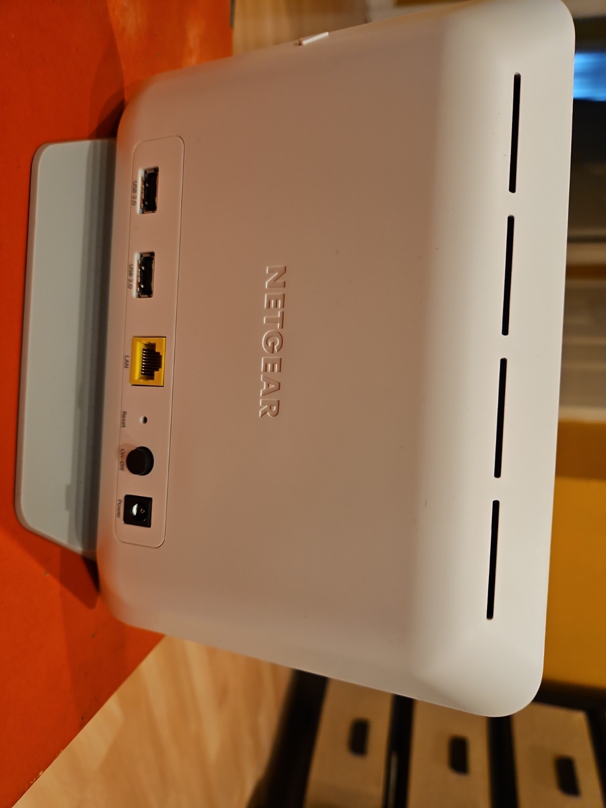 Netgear Arlo VMB3000 Base Station w/Power Adapter, Parts Or Repair – (READ)