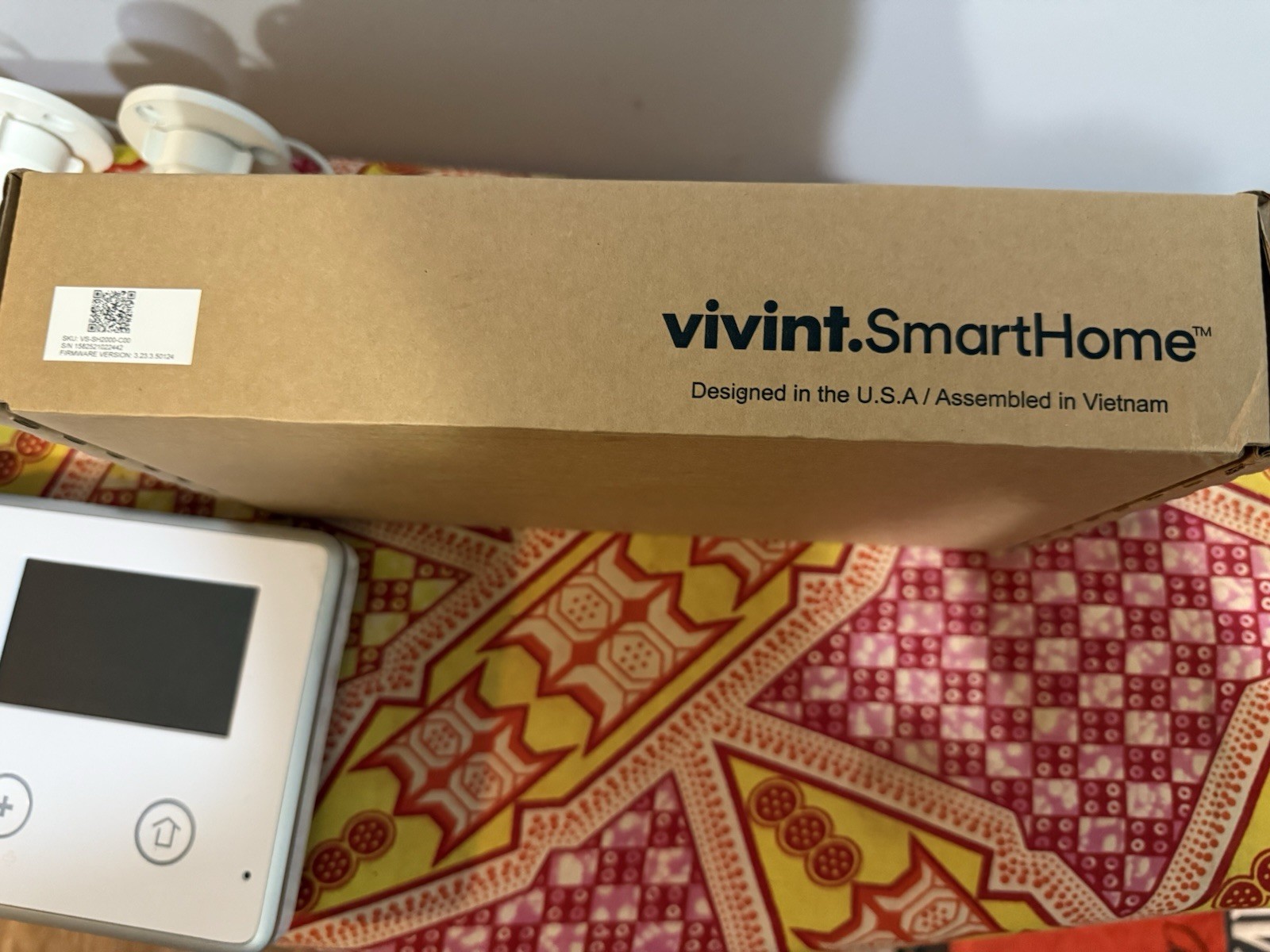 vivint security system Outdoor WiFi Cameras Smart Hub Panel