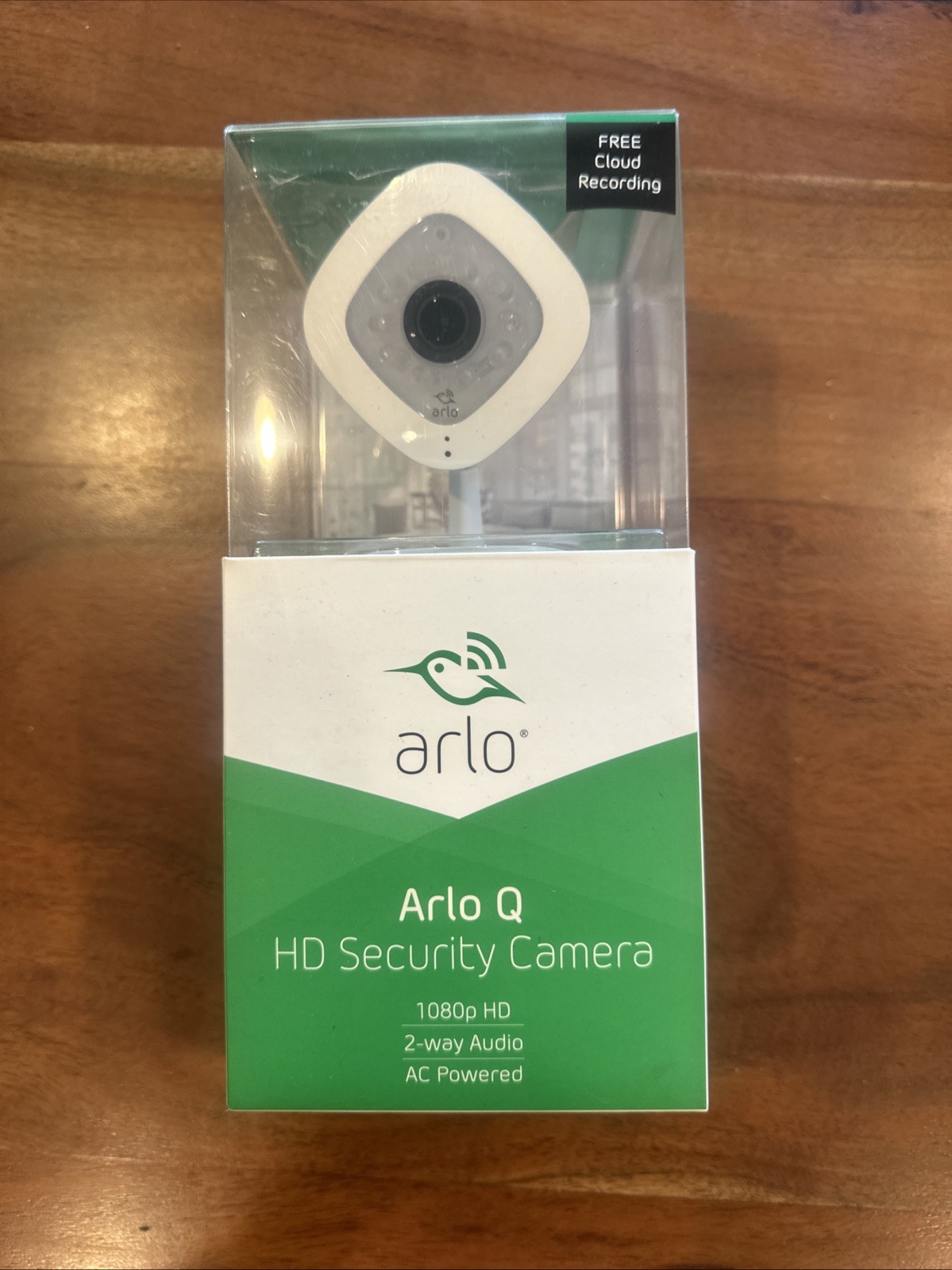Arlo Q VMC3040-100NAS 1080p HD Wireless Security Camera with Audio