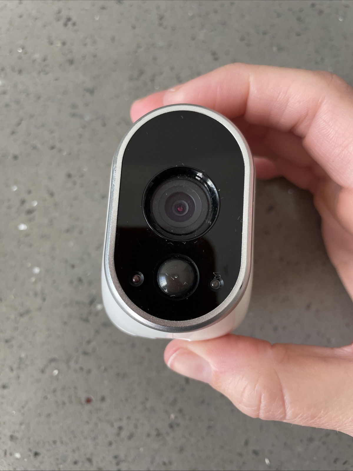 (M) Arlo NETGEAR VMC3030 HD Security Camera Magnetic