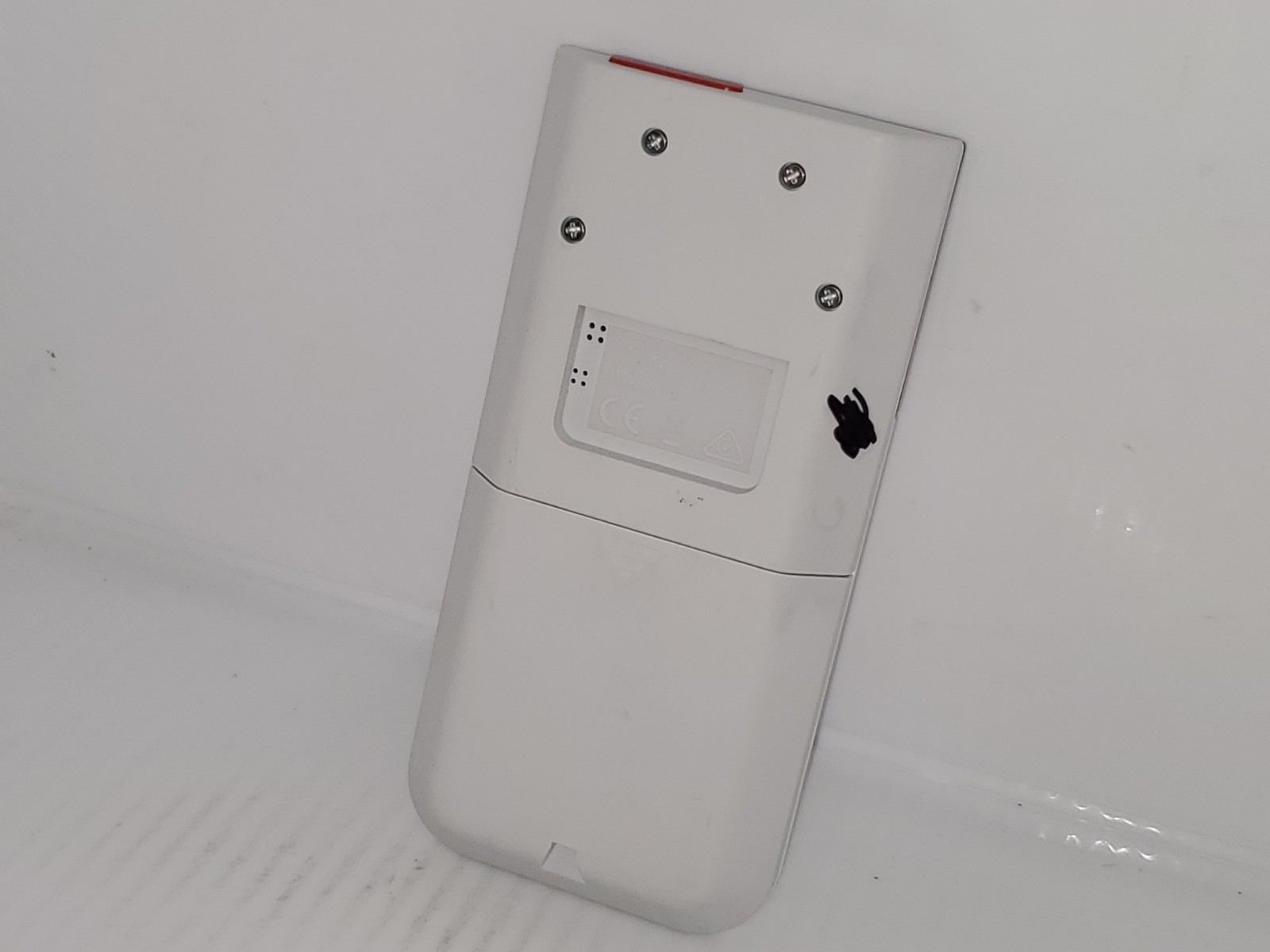 SimpliSafe SSKP3 Keypad White Wireless Touch-to-Wake Home Security GEN 3 – Used