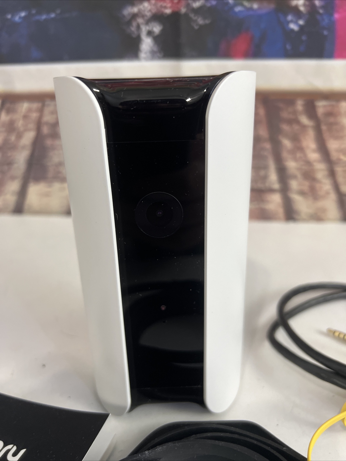 EUC Canary Security Camera CAN100USWT | White, w/Charger + Box