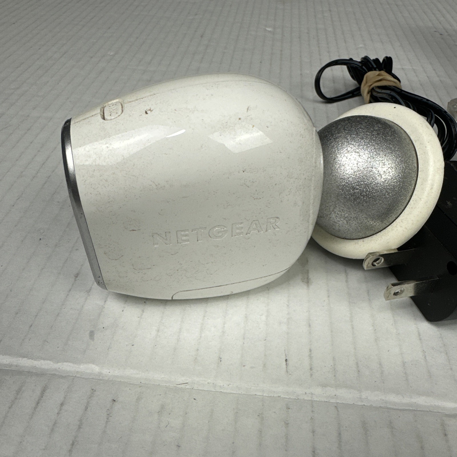 Netgear Arlo VMB3500 Base Station With Cords And One Wireless Camera