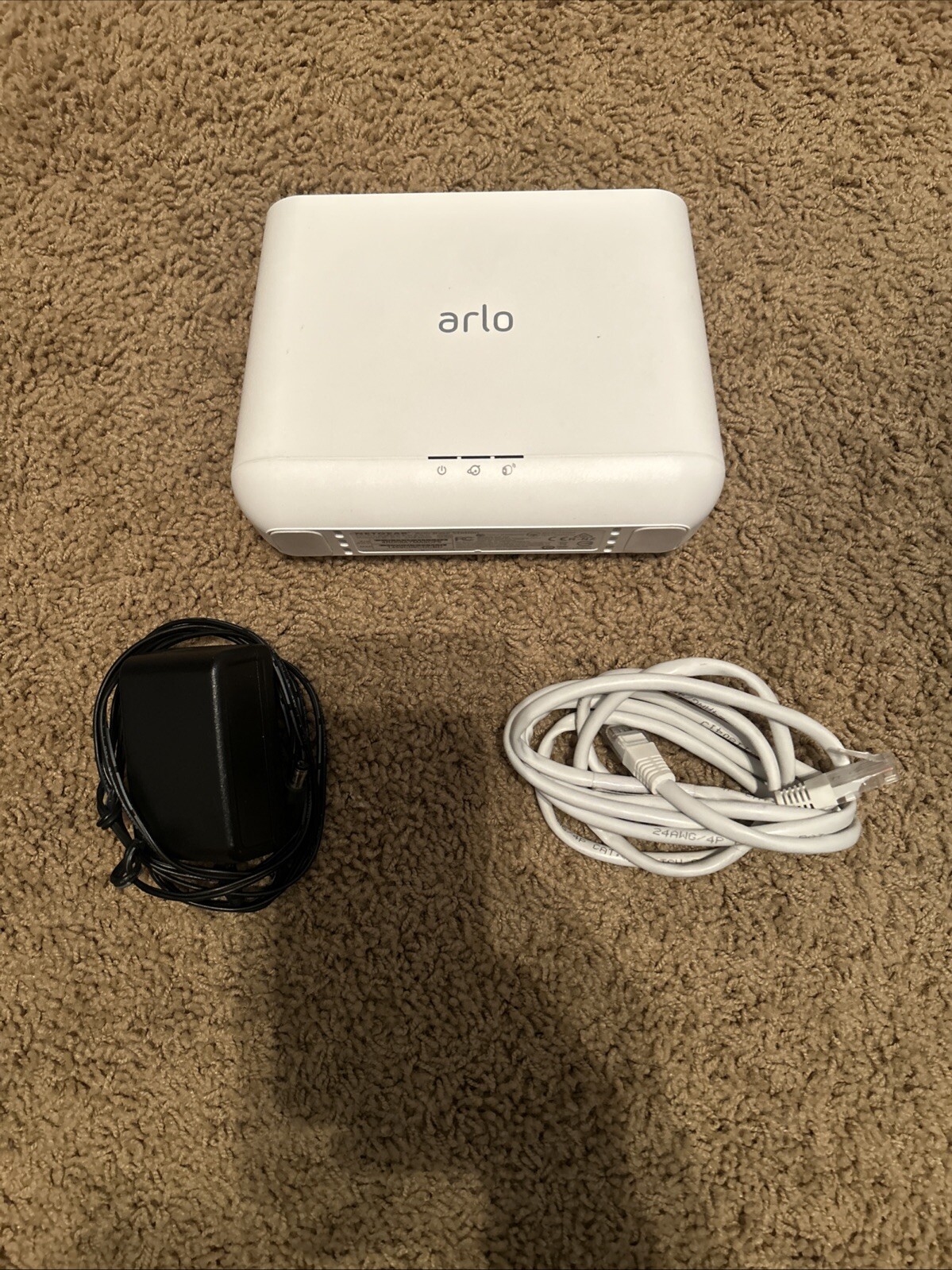 Netgear Arlo Pro Base Station Hub Wireless Security VMB4000 W/ Cords.