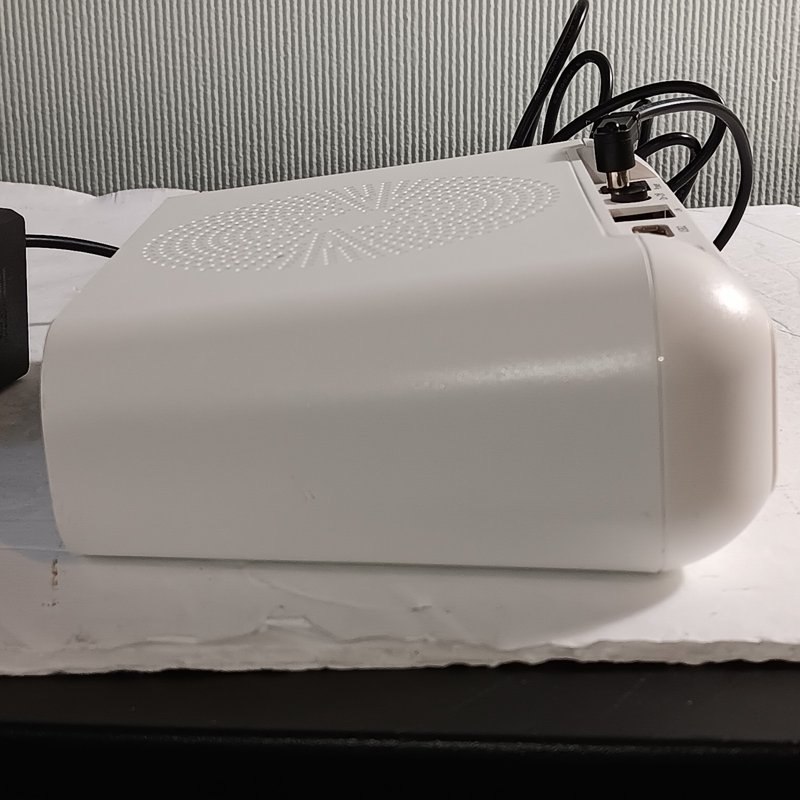 Netgear Arlo Pro Model VMB4000 Security System Base Station