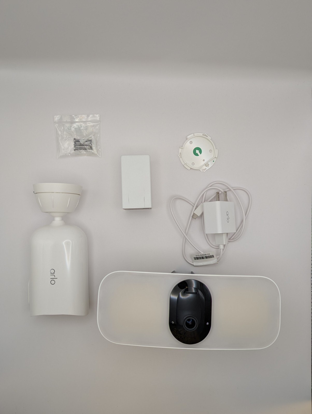 Arlo FB1001-WHITE Pro 3 Floodlight Camera Wire-Free, 2K Video HDR