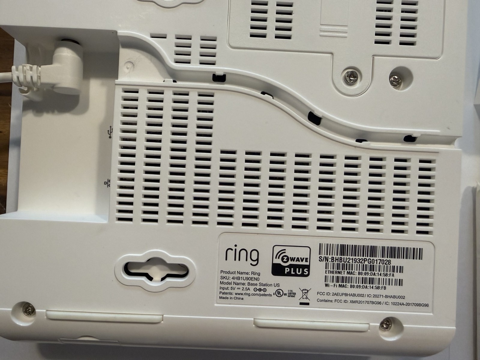 Ring Base Station Z-Wave Plus Home Hub, extender, 2 Motion 6 Contact sensors,CO2