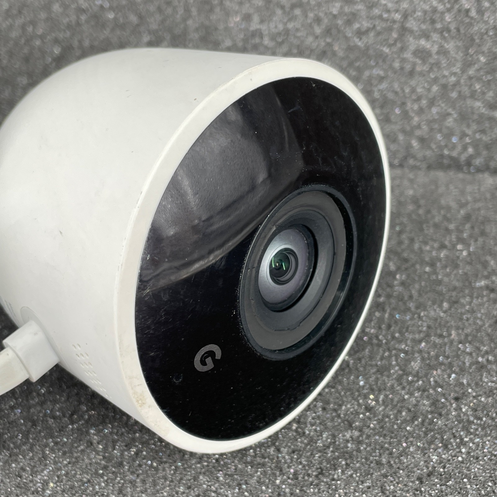 Google Nest Cam Outdoor Security Camera Wi-Fi Wired 1080P Night Vision NC2100ES