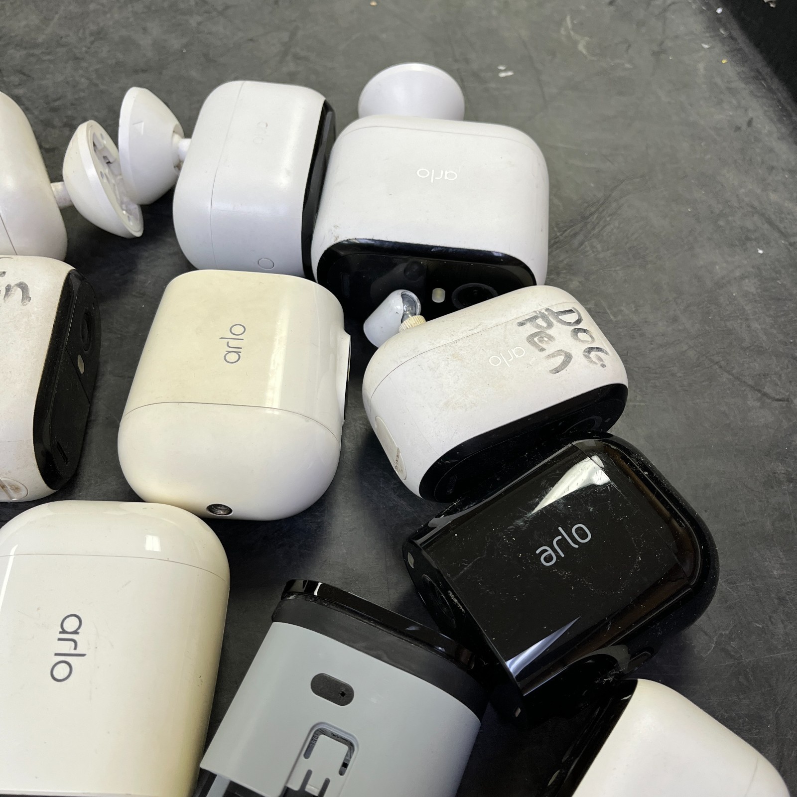 ARLO different cameras (Lot of 20) FOR PARTS!