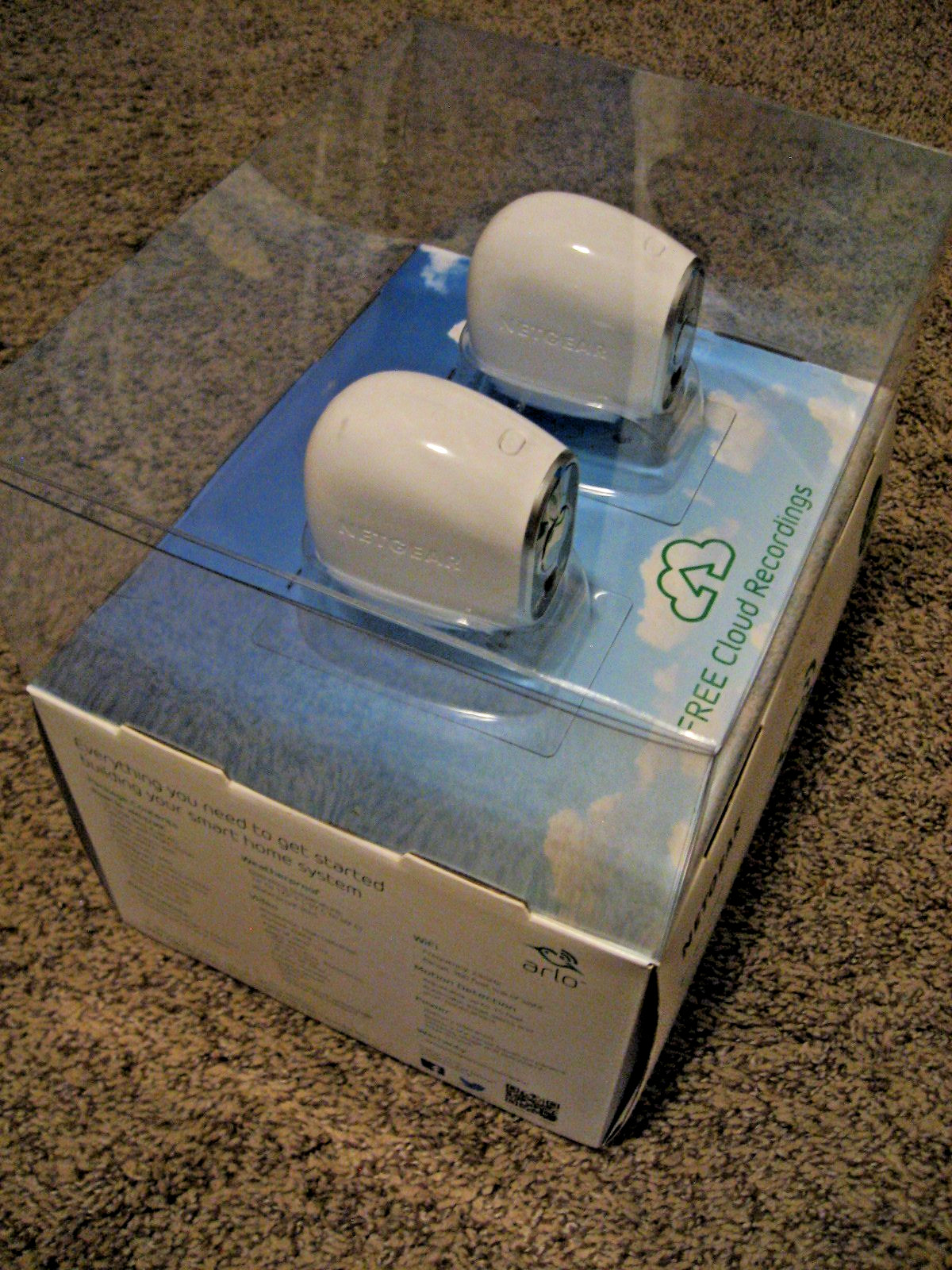 rmk99 Netgear Arlo 2 Camera Wireless Security System w/Base, Cords NIB st135
