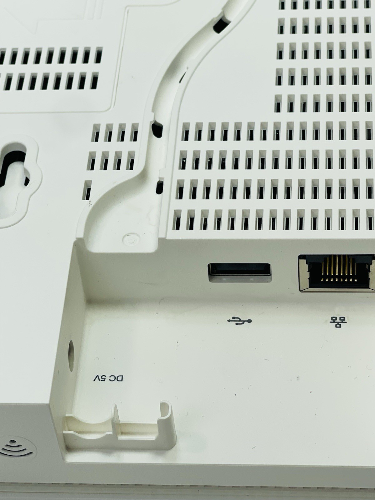 RING Z WAVE PLUS 4HB1U90EN0 Alarm System Base Station w/ Power Supply & Keypad