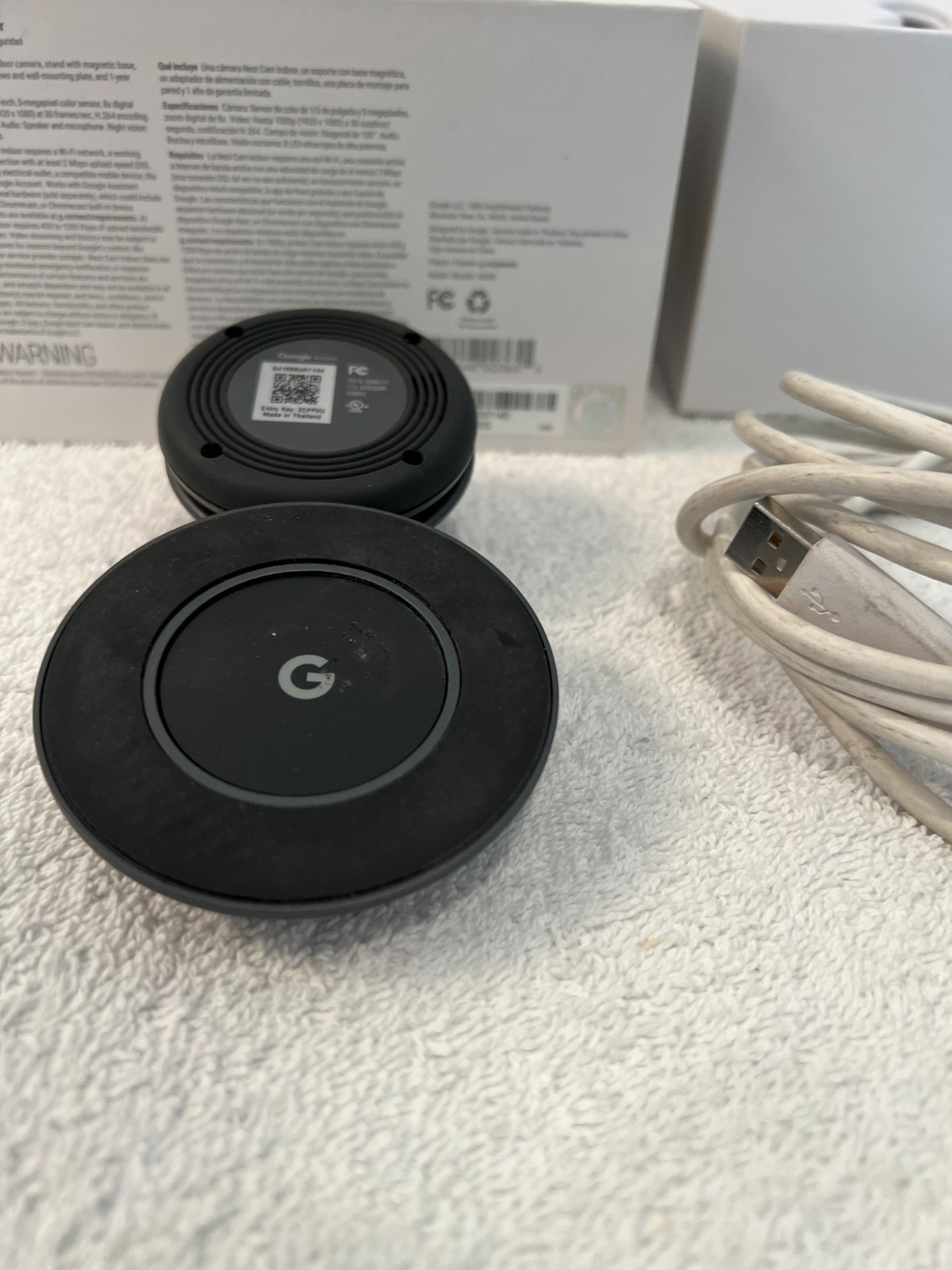 Google Nest Cam Indoor Security Camera 1st Generation USED W BOX COMPLE NC1102ES