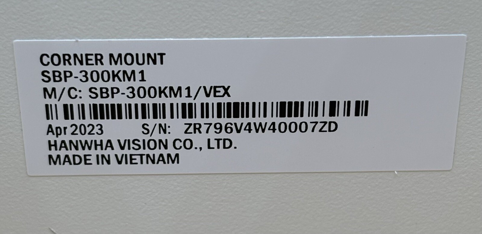 Hanwha Vision SBP-300KM1 Corner Mount Adapter – 4 pcs.