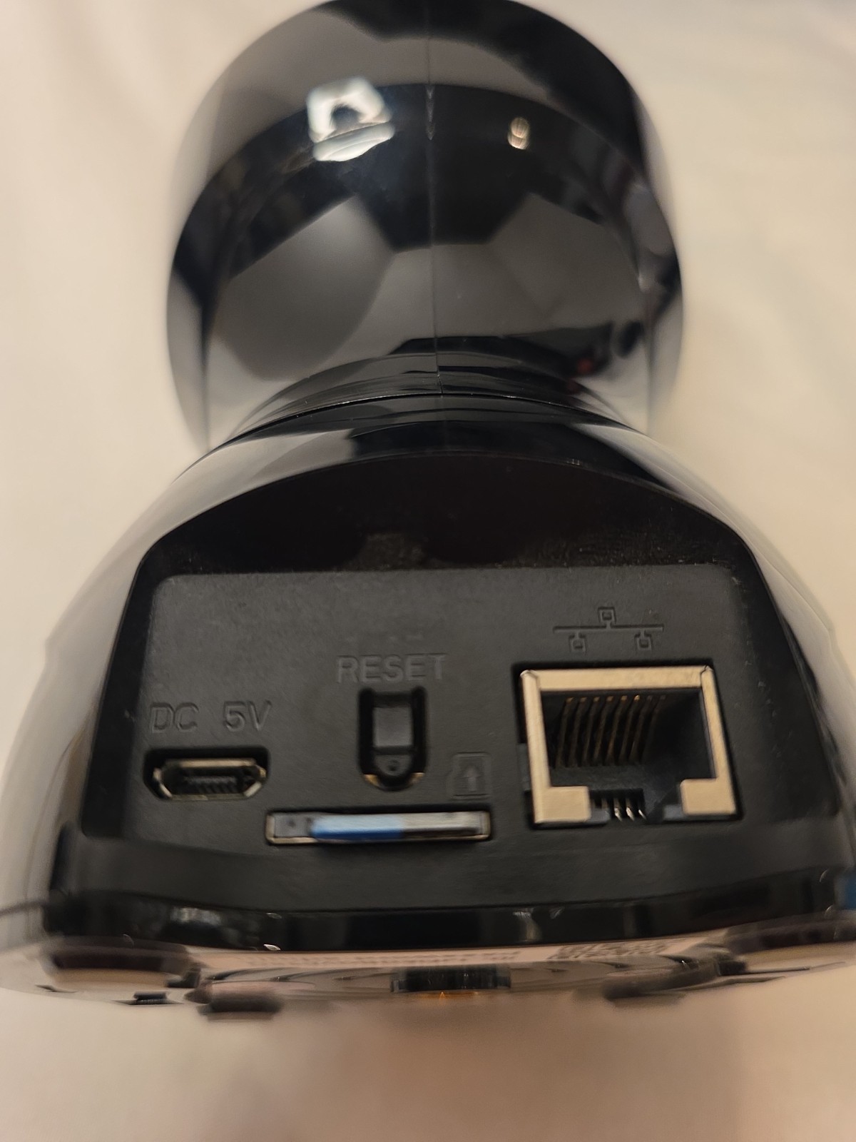 KAMTRON Wireless IP/Network Surveillance Camera 826 Wi-Fi Black Indoor 8W 5V
