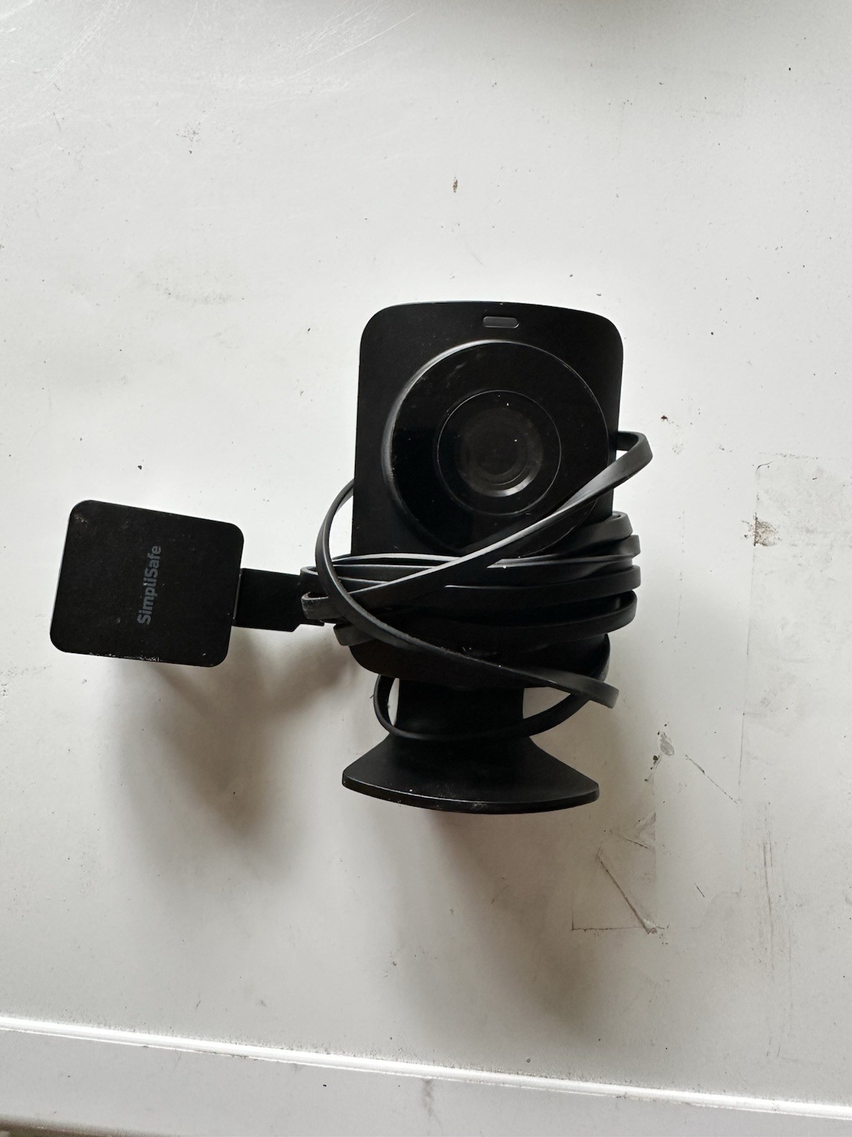 SimpliSafe SimpliCam SSCM2 1080p Indoor Security Camera – Used, Fully Functional
