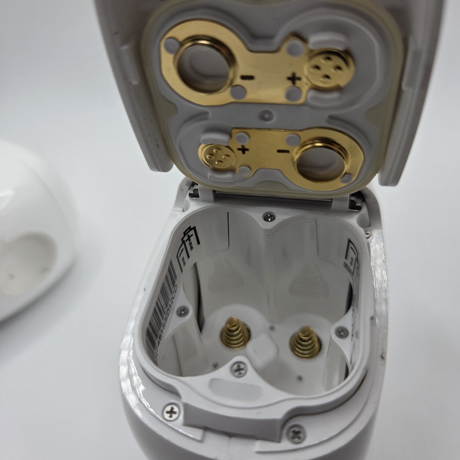 2 Netgear Arlo VMC3030 Add-On Wireless Security Cameras – Unstested Parts