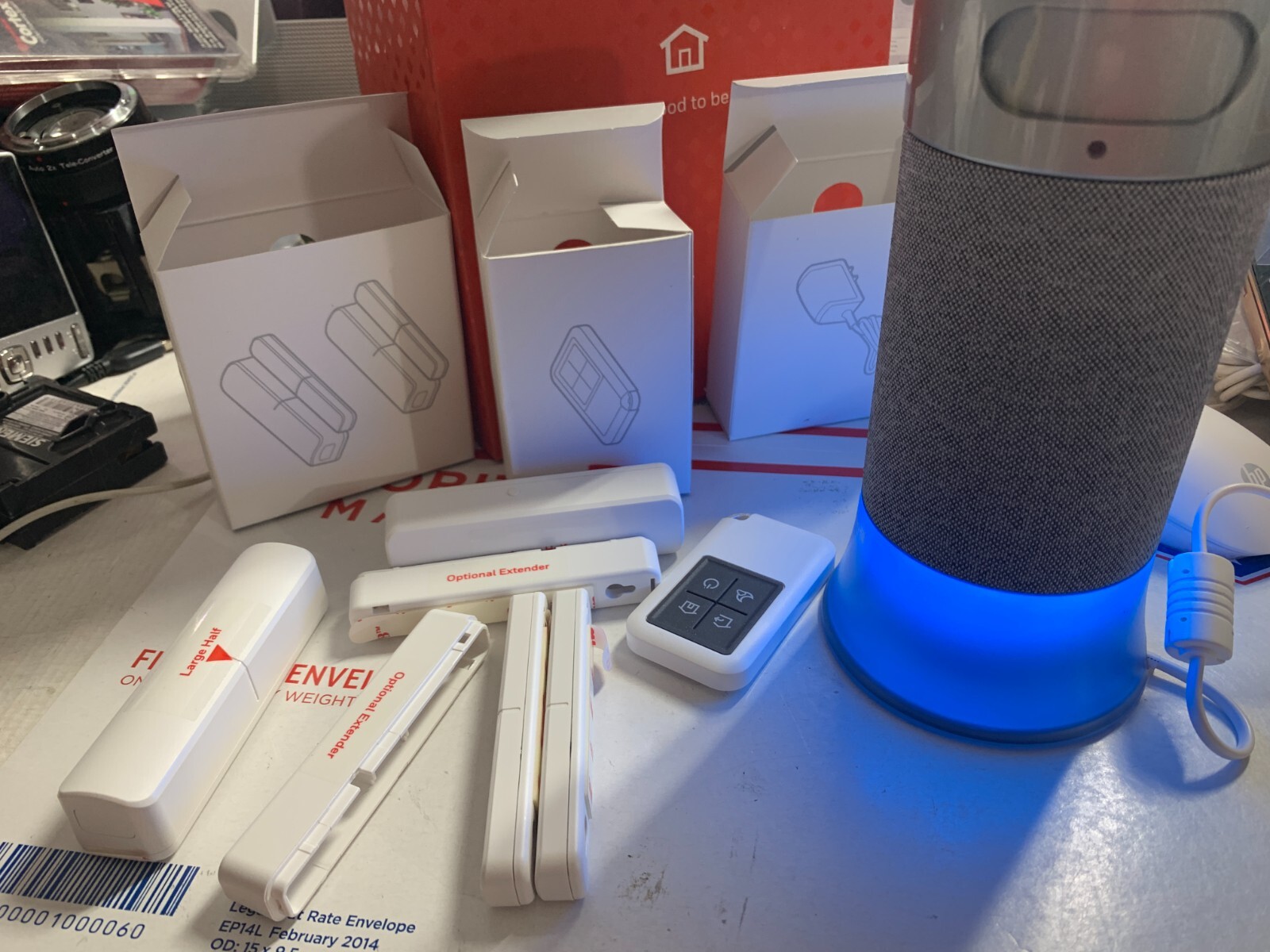 Honeywell Home Smart Home Security Self-Monitored System Starter Kit. RCHS5230WF