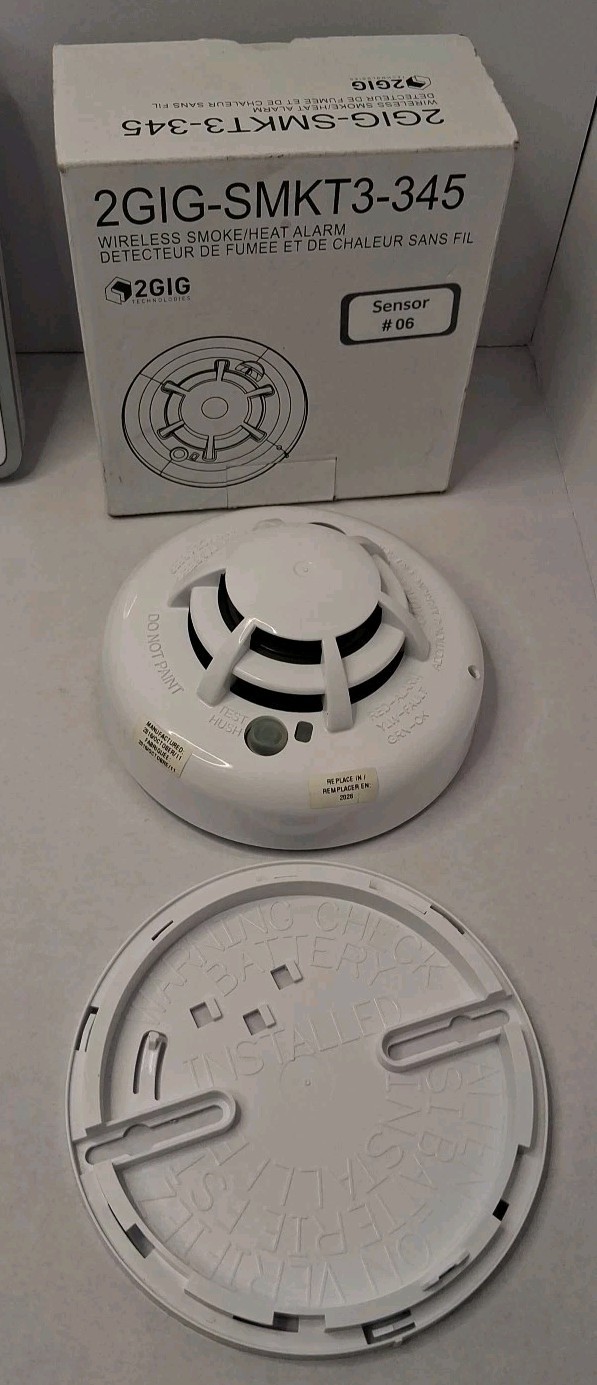 2GIG Alarm System 2GIG-GCX, Door/Window Sensors, Smoke Alarm, Motion Detector