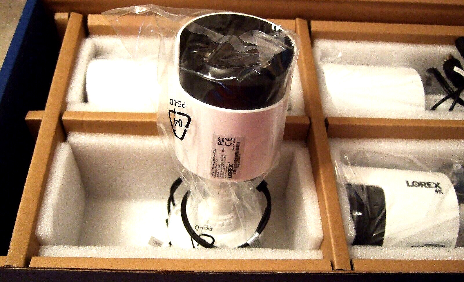 Lorex 4K Ultra HD 8CH 1TB Analog Security System – Complete System – NIB