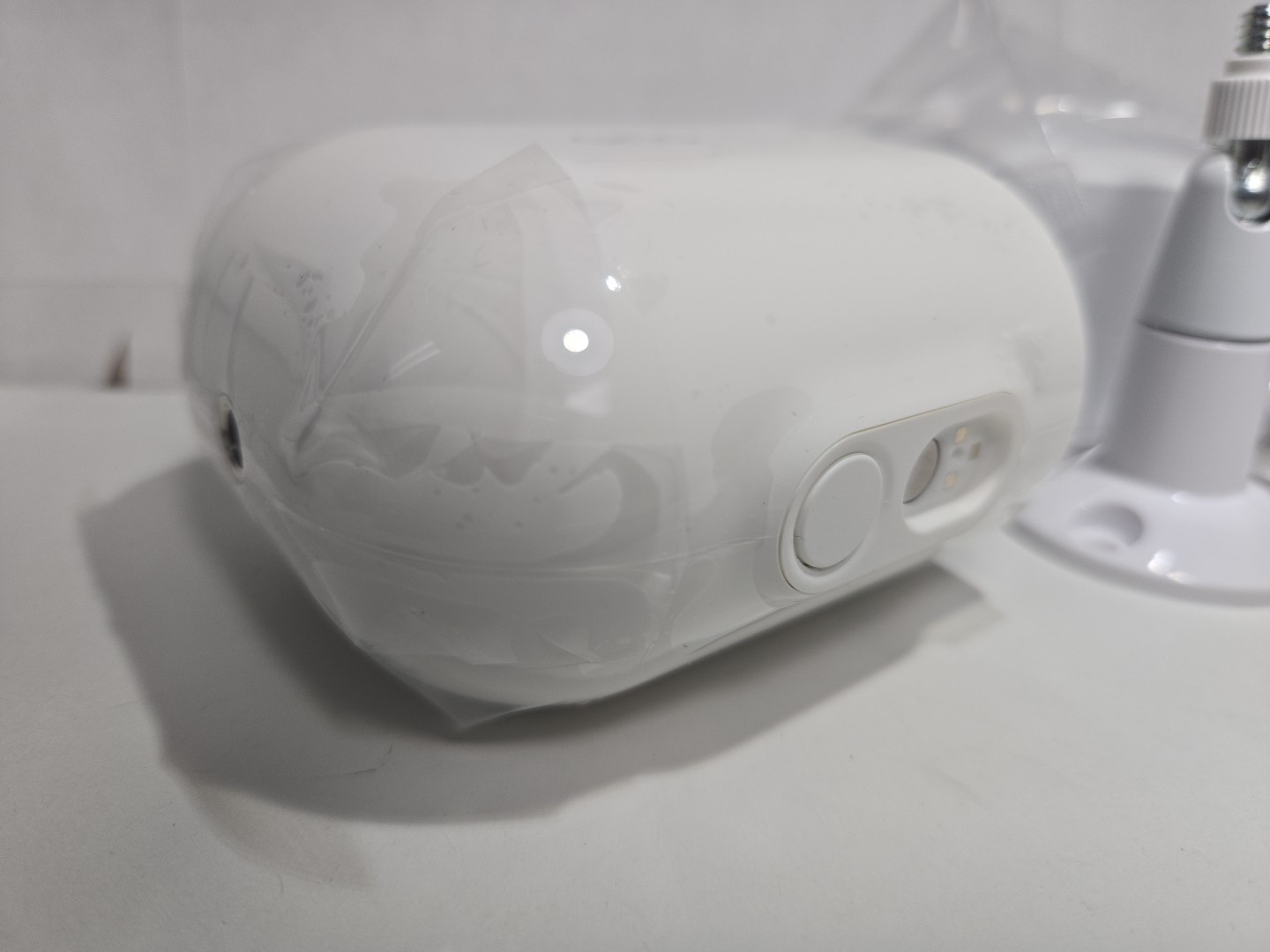 New Arlo Pro 5S 2K Indoor/Outdoor Wire Free Spotlight Security Camera – White