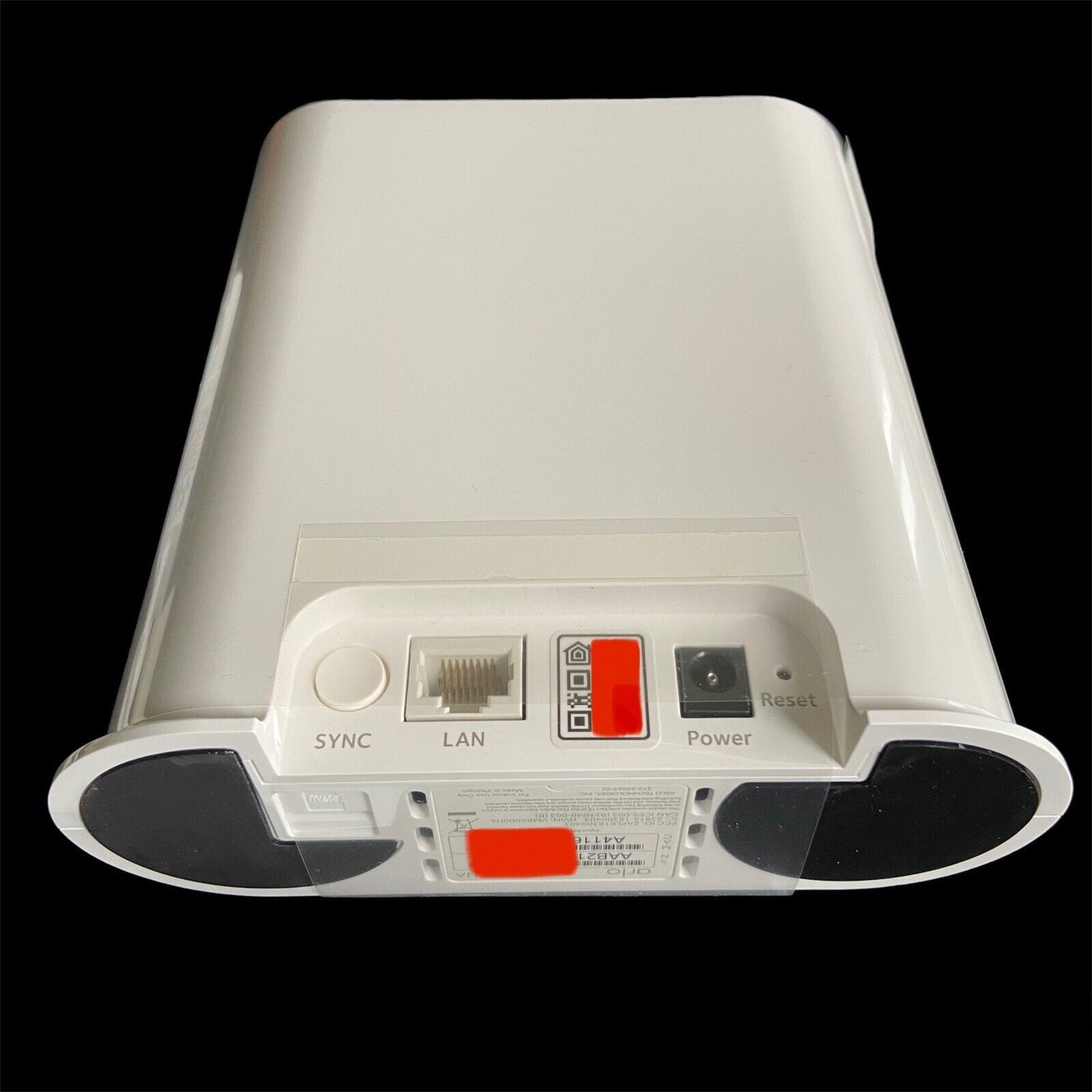 Arlo Ultra 2 Wireless 4 Camera Smart Security System with Wired Floodlight White