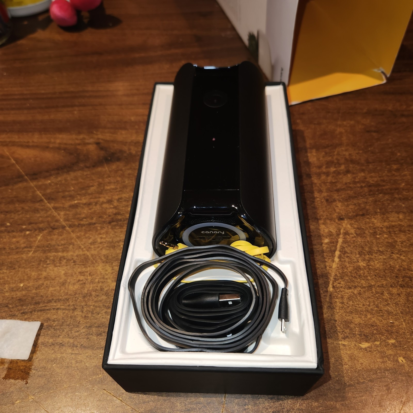 CANARY All-in-One Indoor 1080p HD Security Camera Black Complete Works