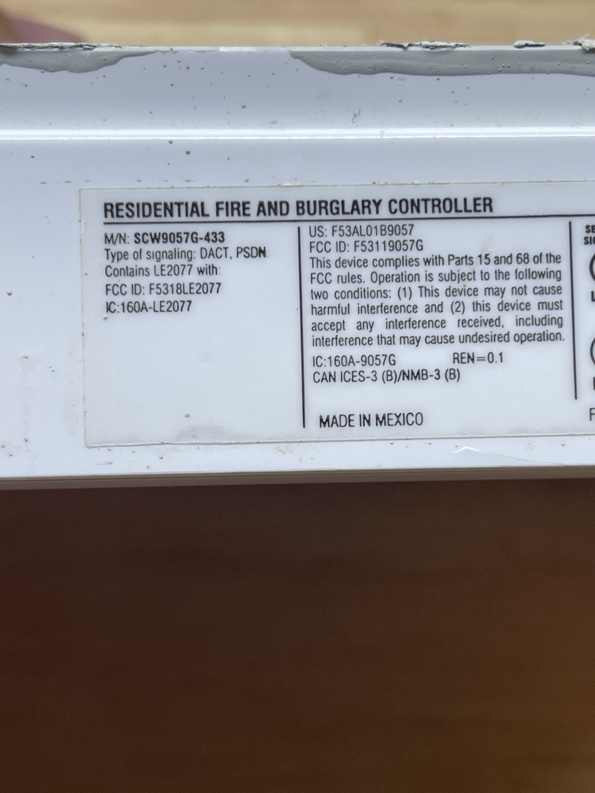 ADT SCW9057G-433 Residential Fire And Burglary Controller ONLY UNTESTED