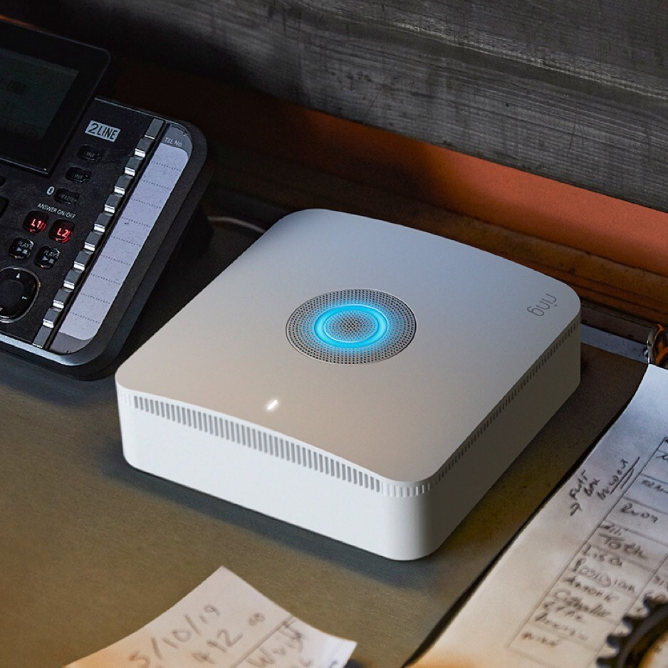 Ring Alarm Pro 13 Piece Kit with Built-in eero WiFi 6 Router an Battery Doorbell