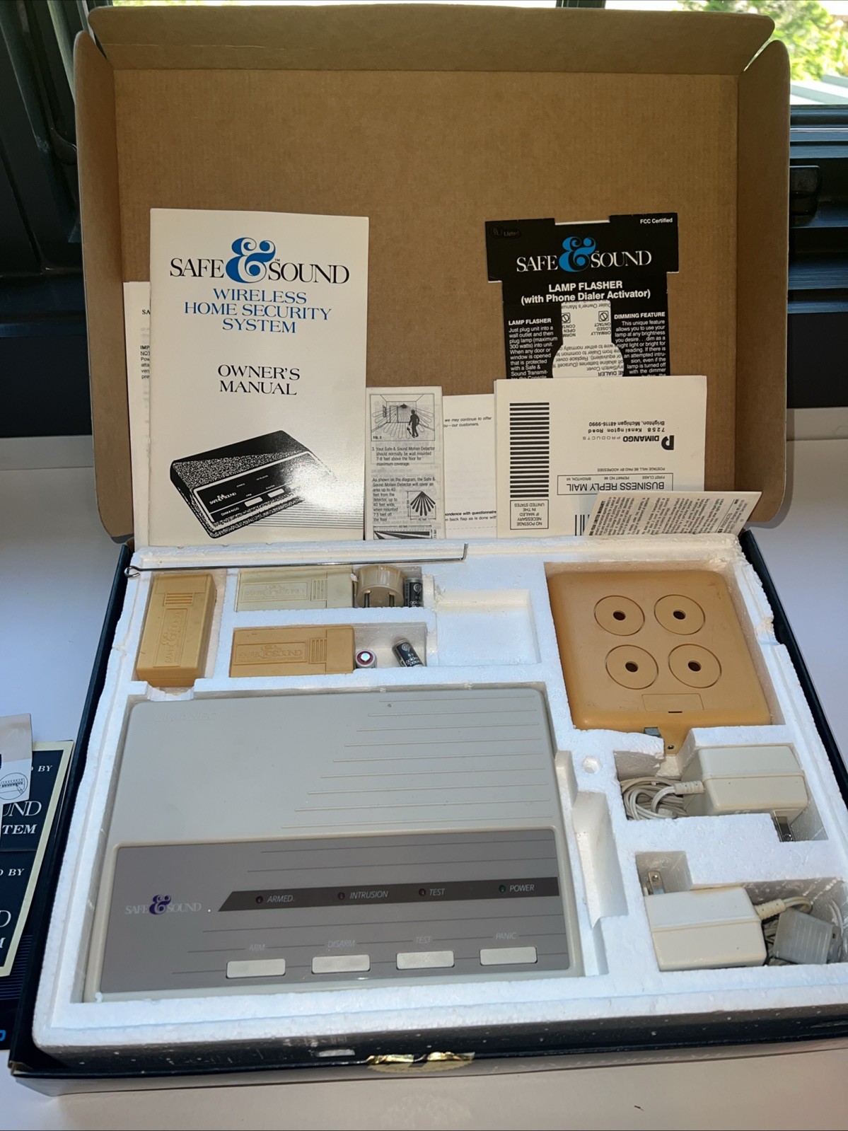 Vintage Dimango Safe and Sound Wireless Home Security System RC2000