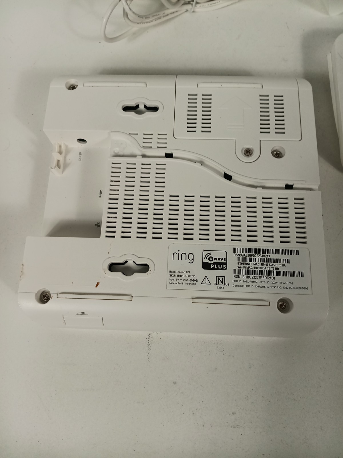 Ring Alarm Base Station US 4HB1U9-0EN0 w/ Ring Keypad 5AT2S7 [2nd Generation]
