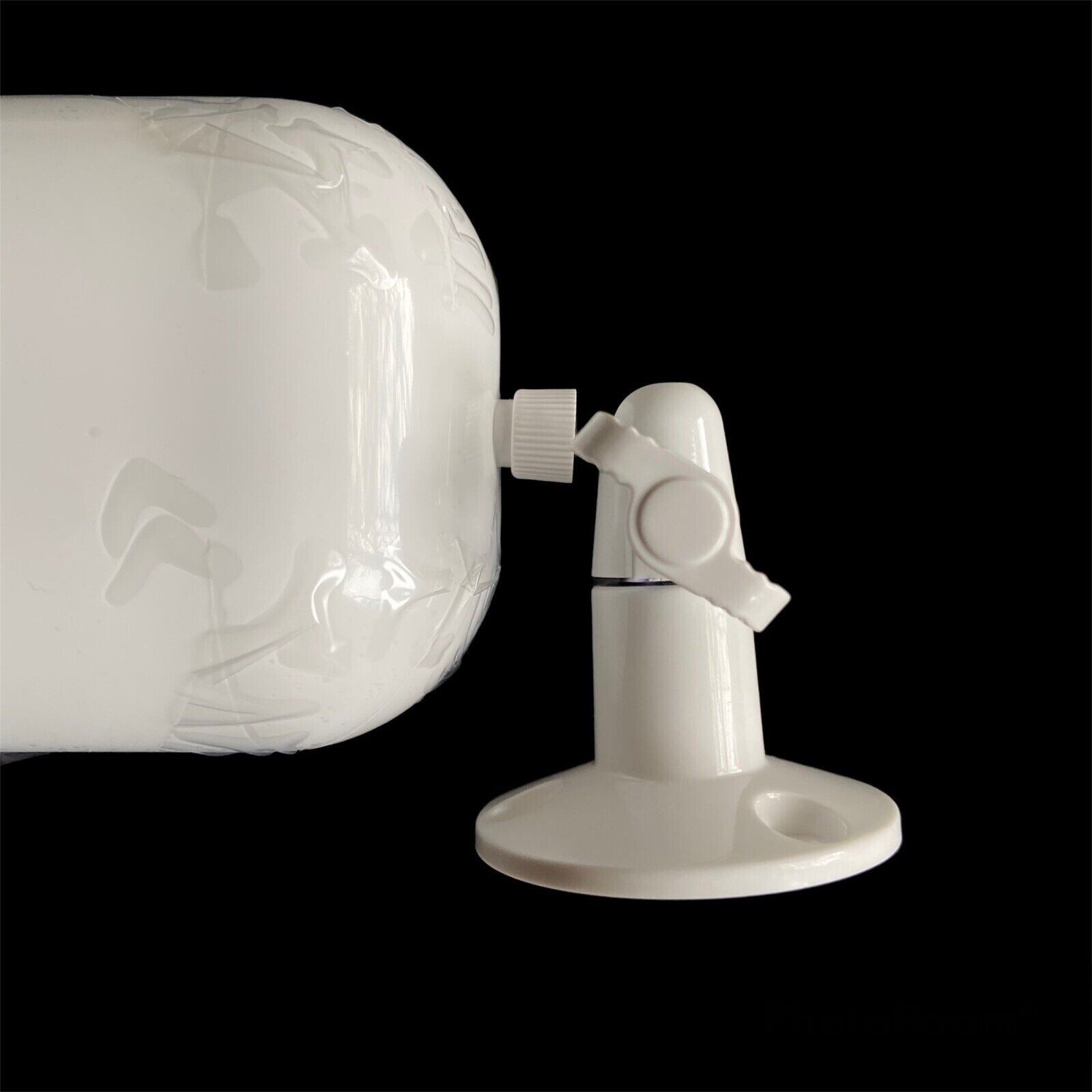 Arlo Pro 4 2K HDR Wireless Spotlight Security Camera – Battery sold separately