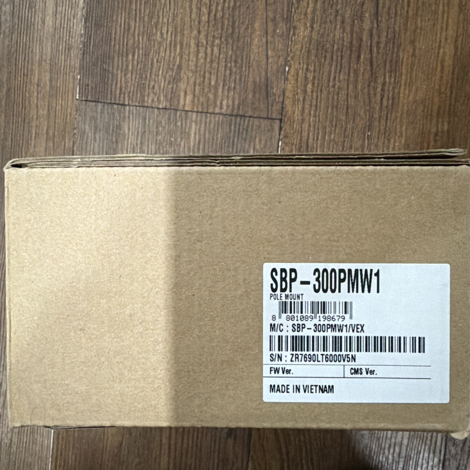 Hanwha Techwin SBP-300PMW1 Pole Mount Adapter Accessory