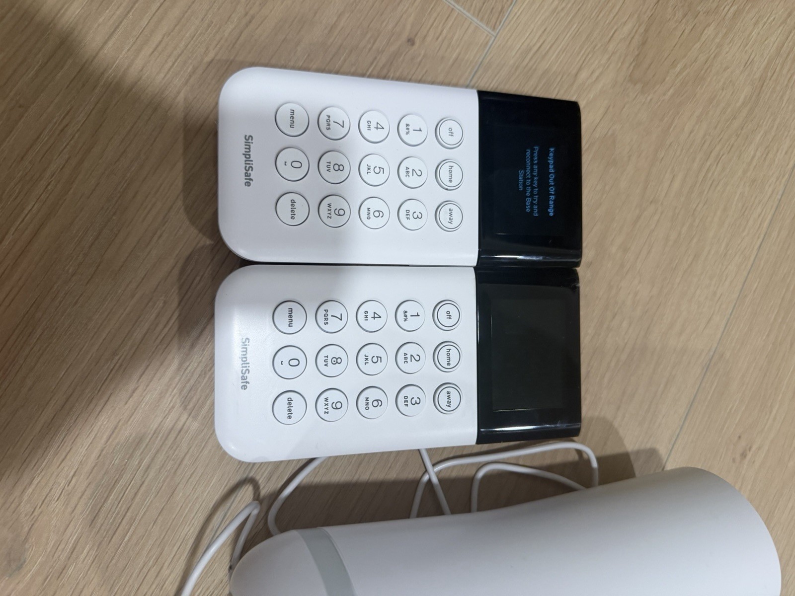 SimpliSafe Base Station And 2 Keypads