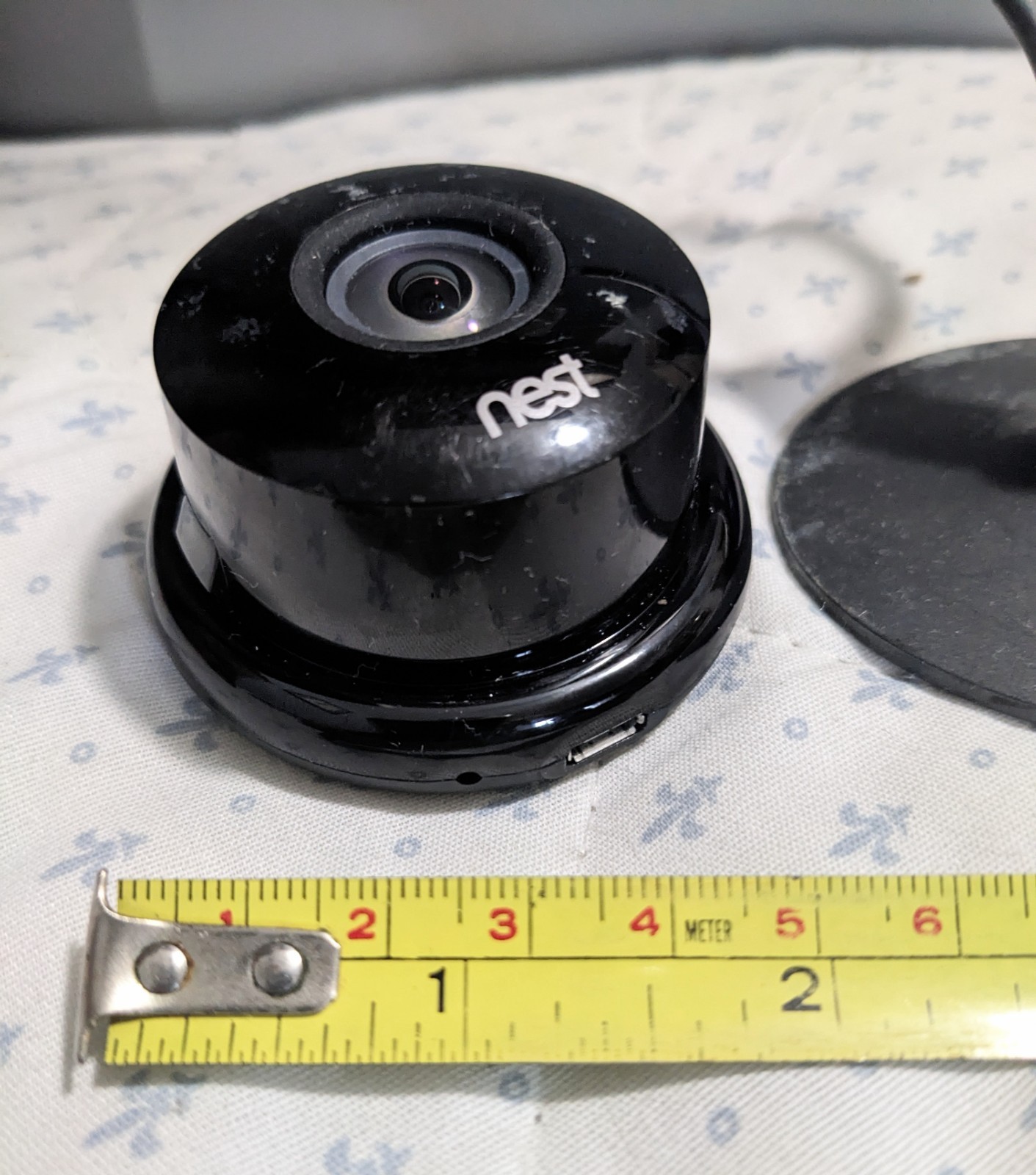 GOOGLE NEST 1ST GENERATION INDOOR SECURITY CAMERA A00005 W MAGNETIC BASE USED
