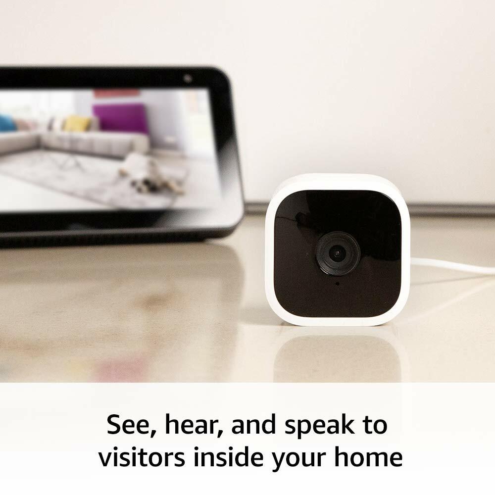 Blink Mini – Compact indoor plug-in smart security
