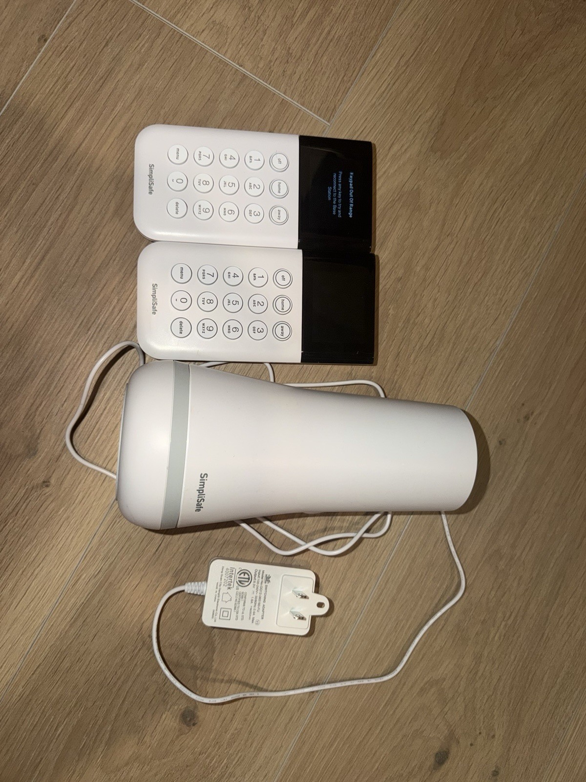 SimpliSafe Base Station And 2 Keypads