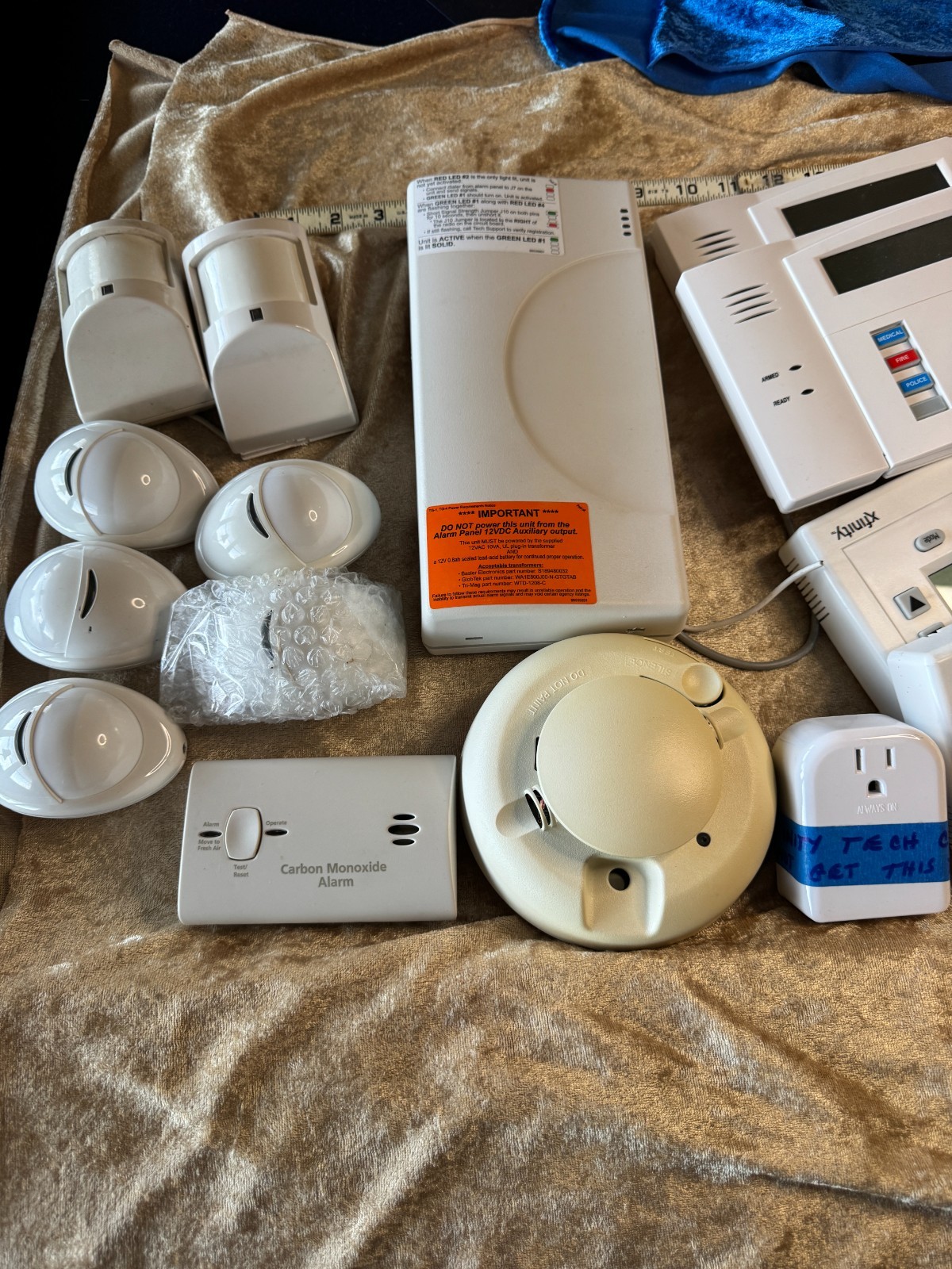 Xfinity / Honeywell Home Security System Components Lot–Cameras,Keypads,Sensors