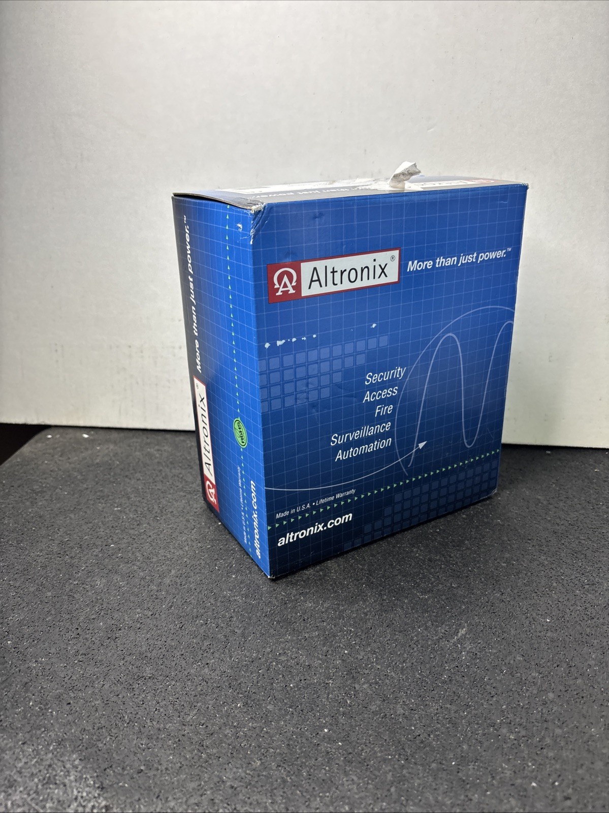 Altronix SMP3ET Power Supply/Charger Kit/12VDC @ 2.5A Grey EnclosureTransformer