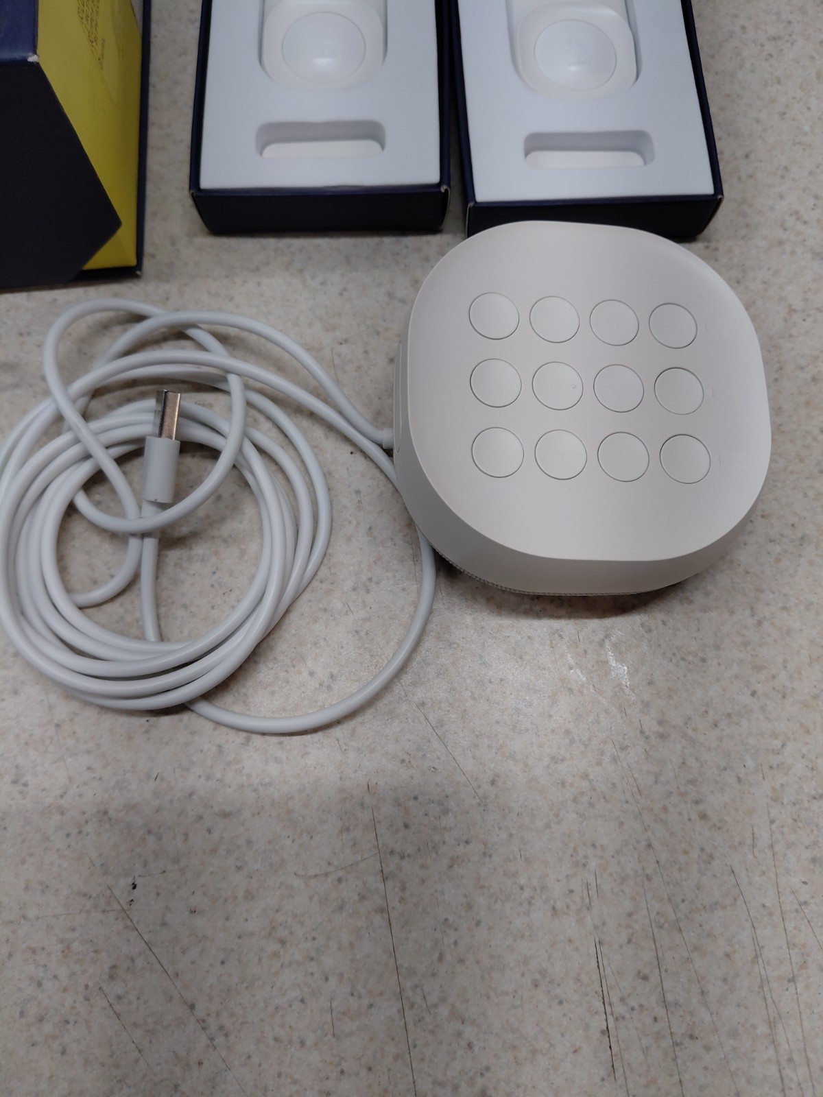 KANGAROO Security Alarm System. 2 Motion + Entry Sensors, Siren And Keypad
